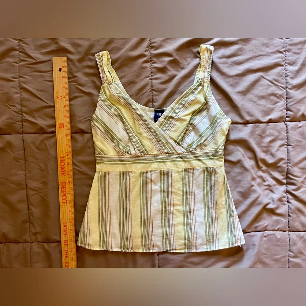 GAP Women's Striped Sleeveless Summer Top in Yellow and Green, size XS - Picture 3 of 4
